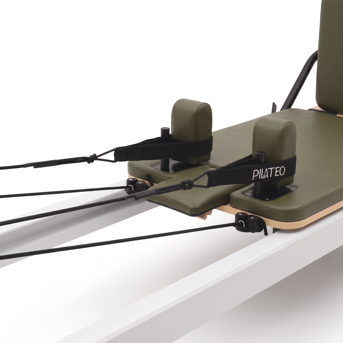 Pilates Reformer Studio Aluminium, rivestimento oliva – cinghie Pilateo