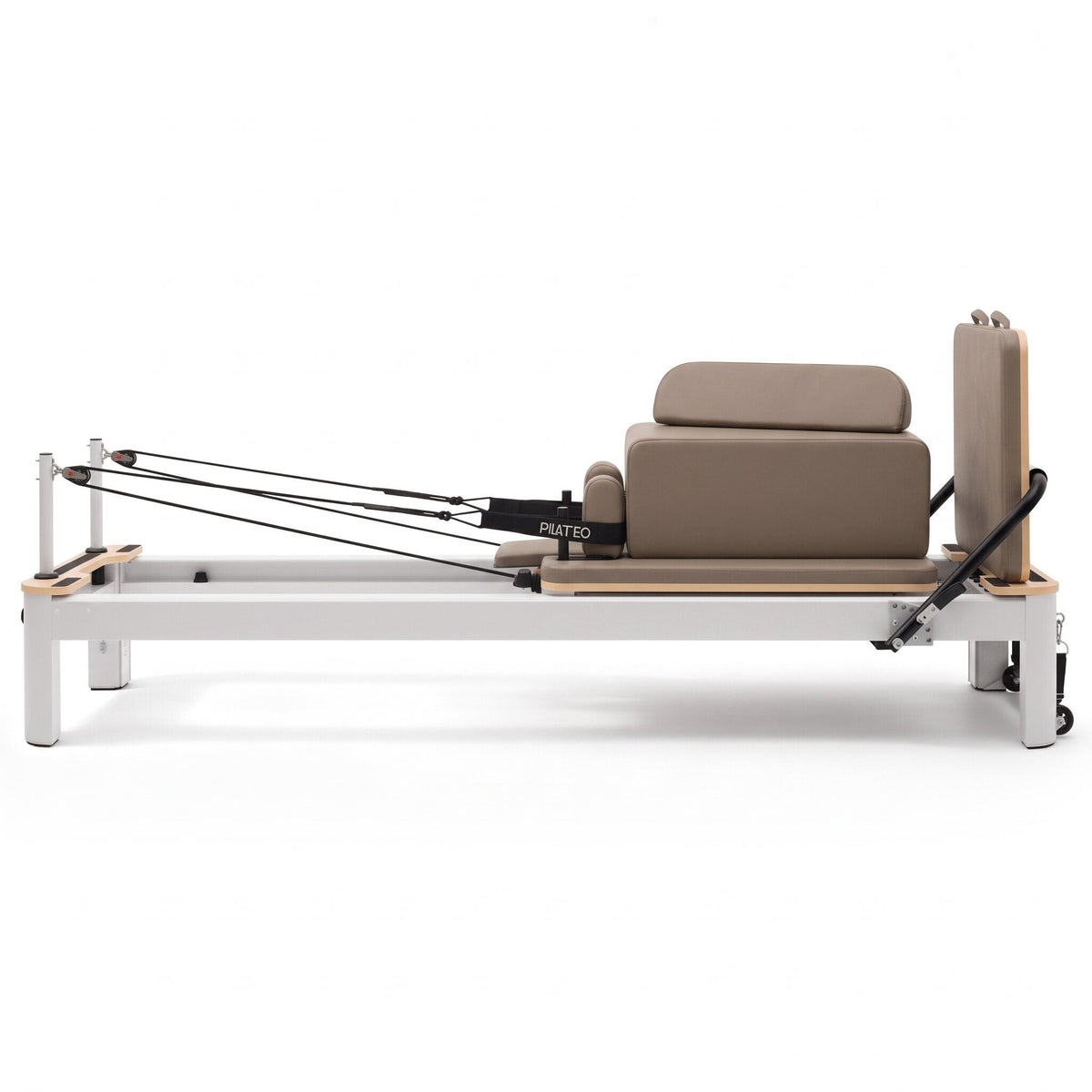 Pilates Reformer Studio Aluminium, rivestimento tortora – vista laterale con sitting box