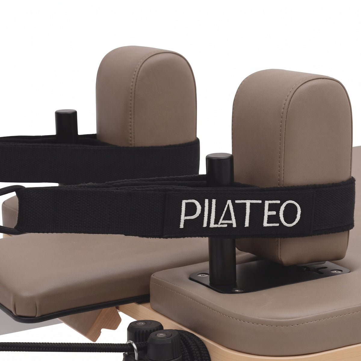 Pilates Reformer Studio Aluminium, rivestimento tortora – poggiaspalle e cinghie