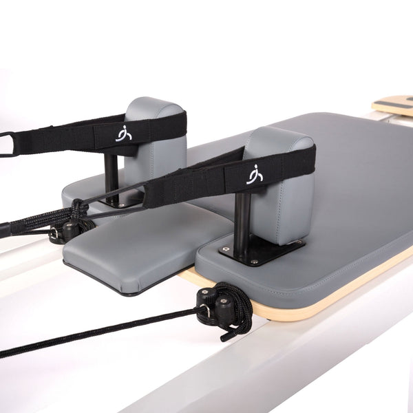 carrello del reformer con maniglie e poggiaspalle