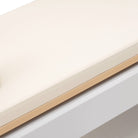 Pilates Reformer Studio Aluminium, rivestimento bianco latte – telaio in alluminio e rivestimento in similpelle vegana