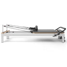 Pilates Reformer Studio Aluminium, rivestimento blu grigio – vista laterale