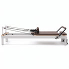 Pilates Reformer Studio Aluminium, rivestimento moka – vista laterale