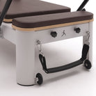 Pilates Reformer Studio Aluminium, rivestimento moka – maniglia della cinghia per i piedi