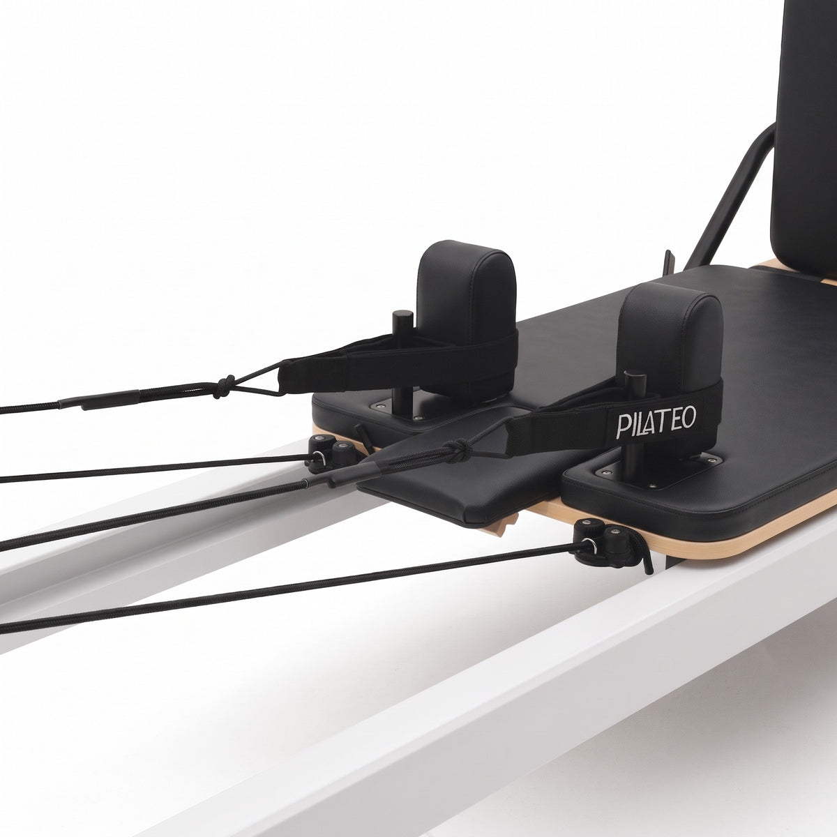Pilates Reformer Studio Aluminium, telaio bianco, rivestimento nero – carrello con poggiaspalle