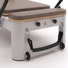 Pilates Reformer Studio Aluminium, rivestimento tortora – maniglia della cinghia per i piedi
