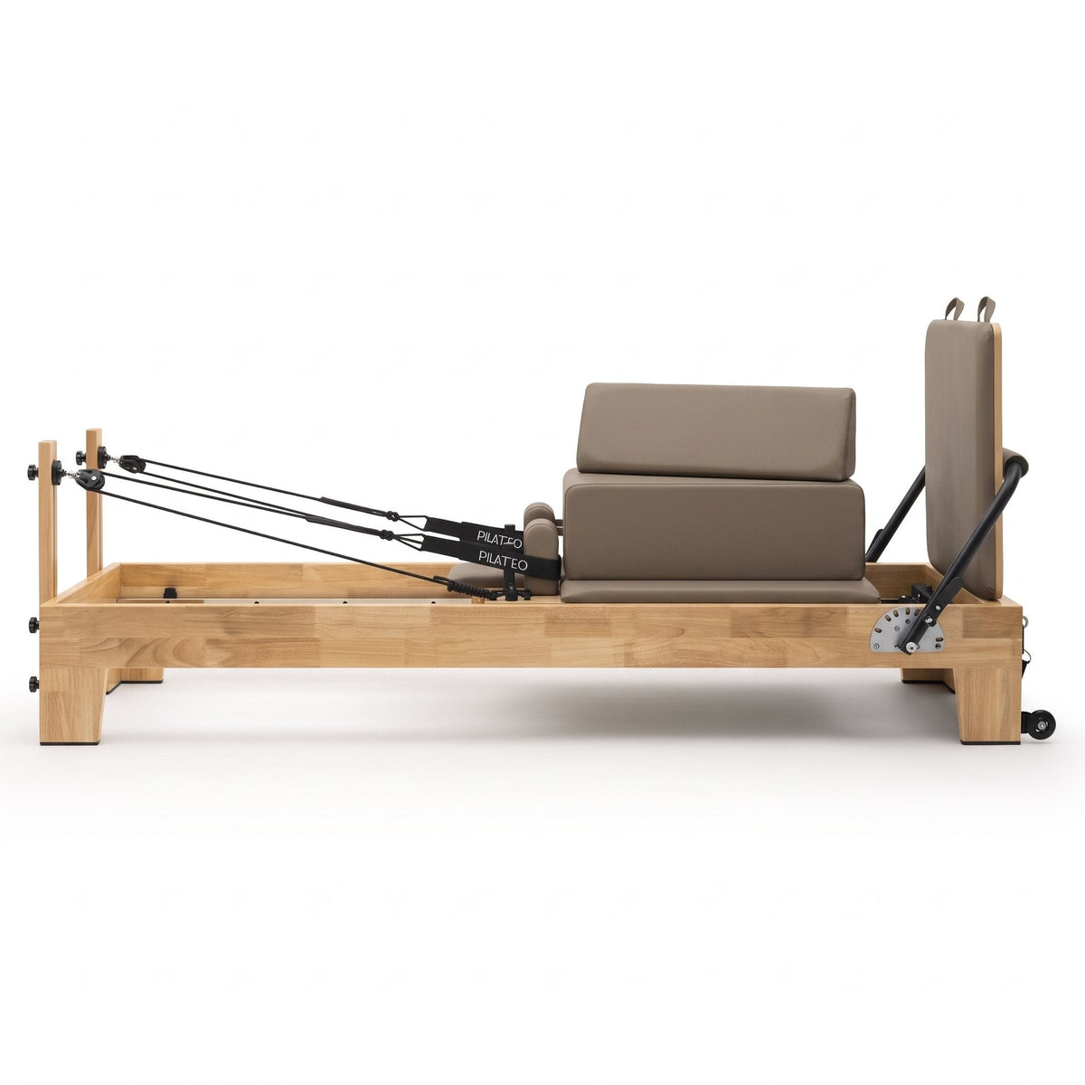Pilates Reformer Studio Classic, telaio in rovere, rivestimento tortora – vista laterale con sitting box