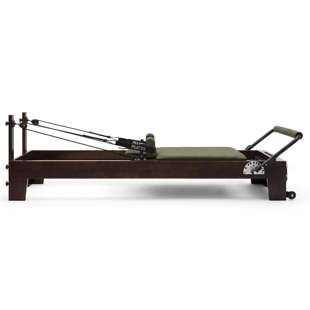 Pilates Reformer Studio Prestige, rovere finitura noce, rivestimento oliva – vista laterale