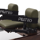 Pilates Reformer Studio Prestige, rovere finitura noce, rivestimento oliva – cinghie Pilateo